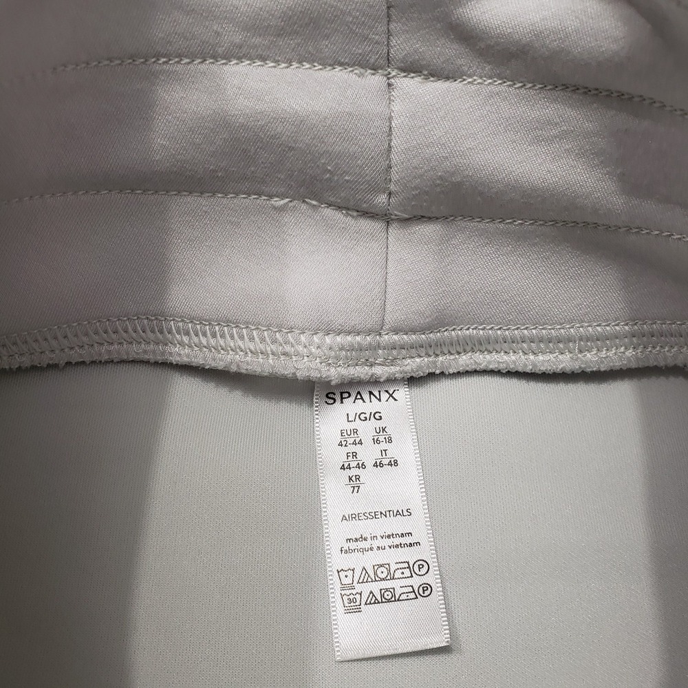 SPANX AirEssentials Tunic - Picture 4 of 10